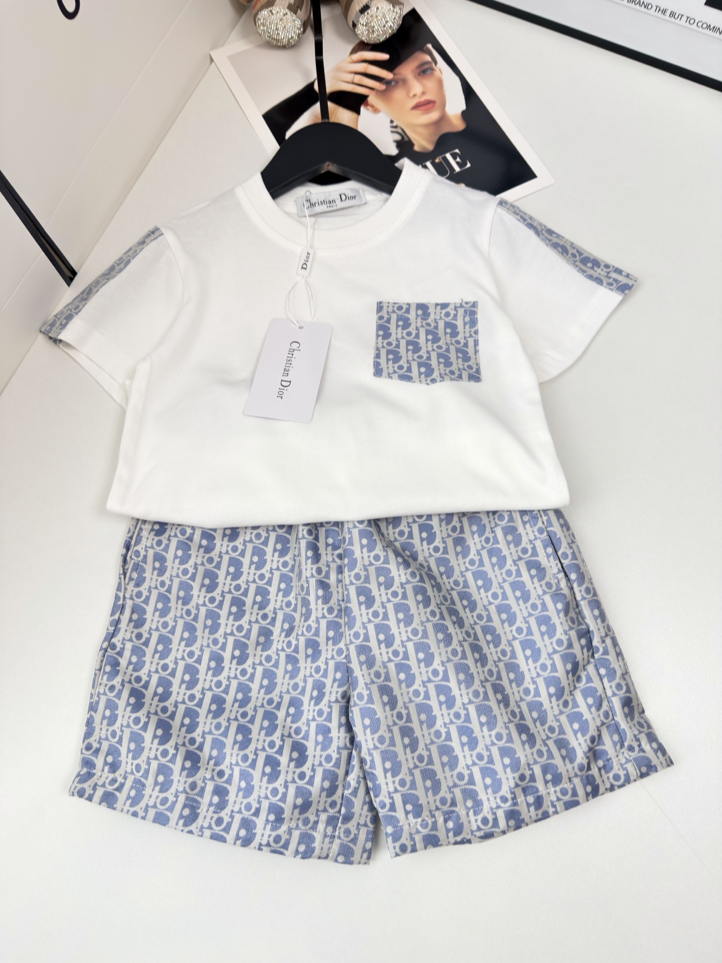 b60d080cf14ebe8a6e2e971abcb4c131.jpg