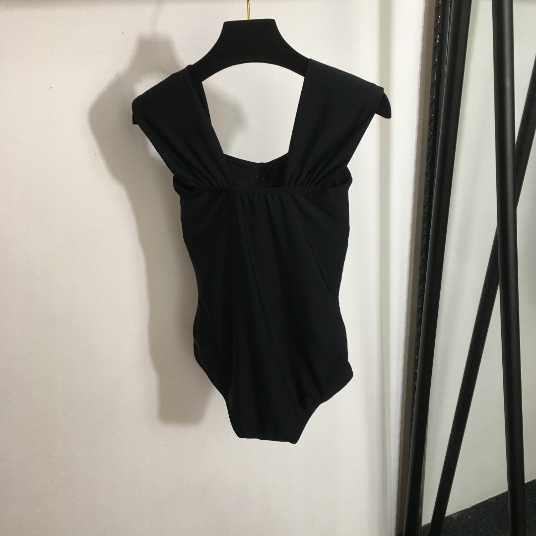 136fd950acd569c2ab4685cc86513649.jpg