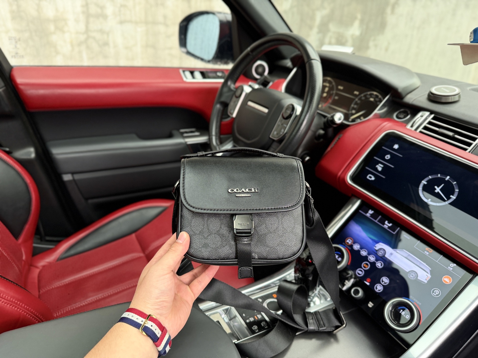 e361ff55901a80fe2f0547654e9fdd63.jpg