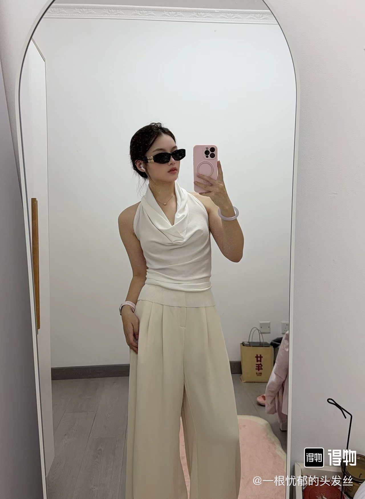 11a18678062cd67befc091ffab1a084a.jpg