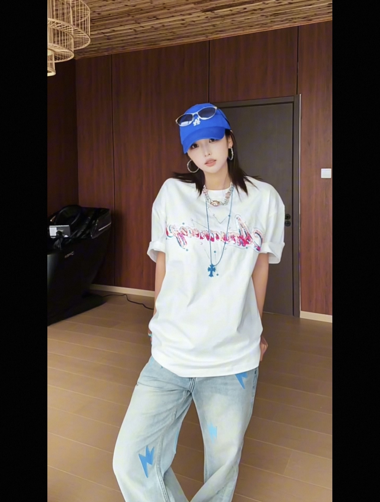 542cb6db66d3f8b5d426a80f7130cabc.jpg