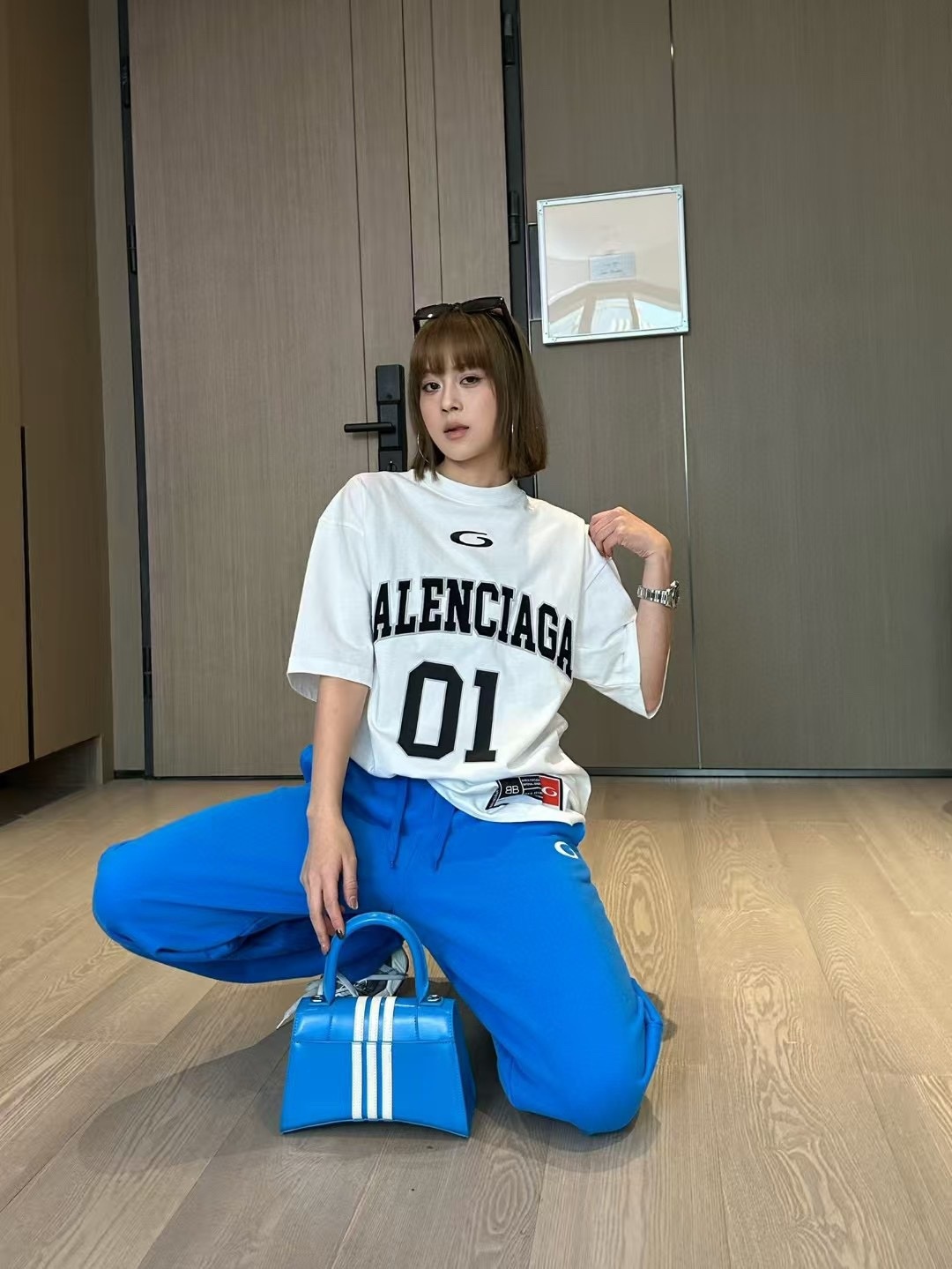 8dc4dd2b2e43f05a356bbb18a00b277e.jpg