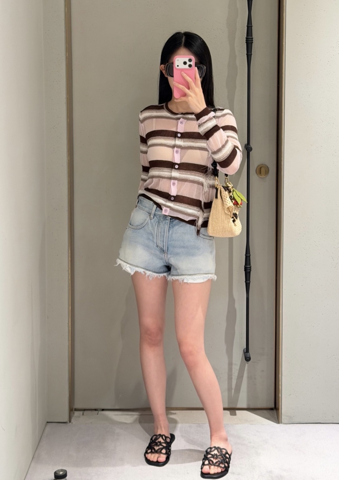 209636c0ff1ac11e8666691caeaadc33.jpg