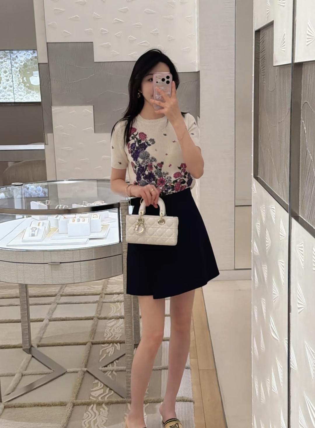 9d6f9d5c52046c32151ebeb853a92ce7.jpg