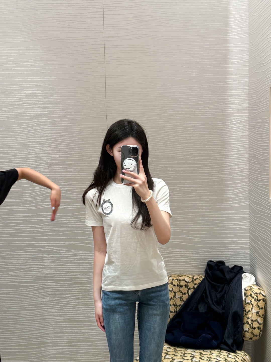 ab99e163070c4c8be6b2c9b44cc1f91b.jpg