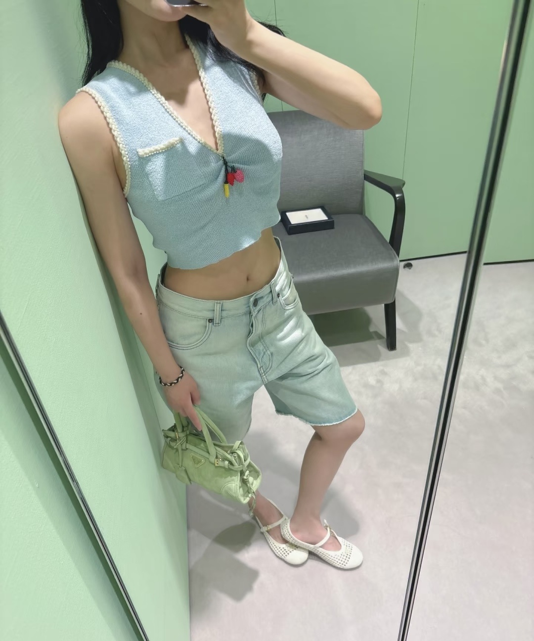b690098677bc4bd42f77a584b59cb670.jpg