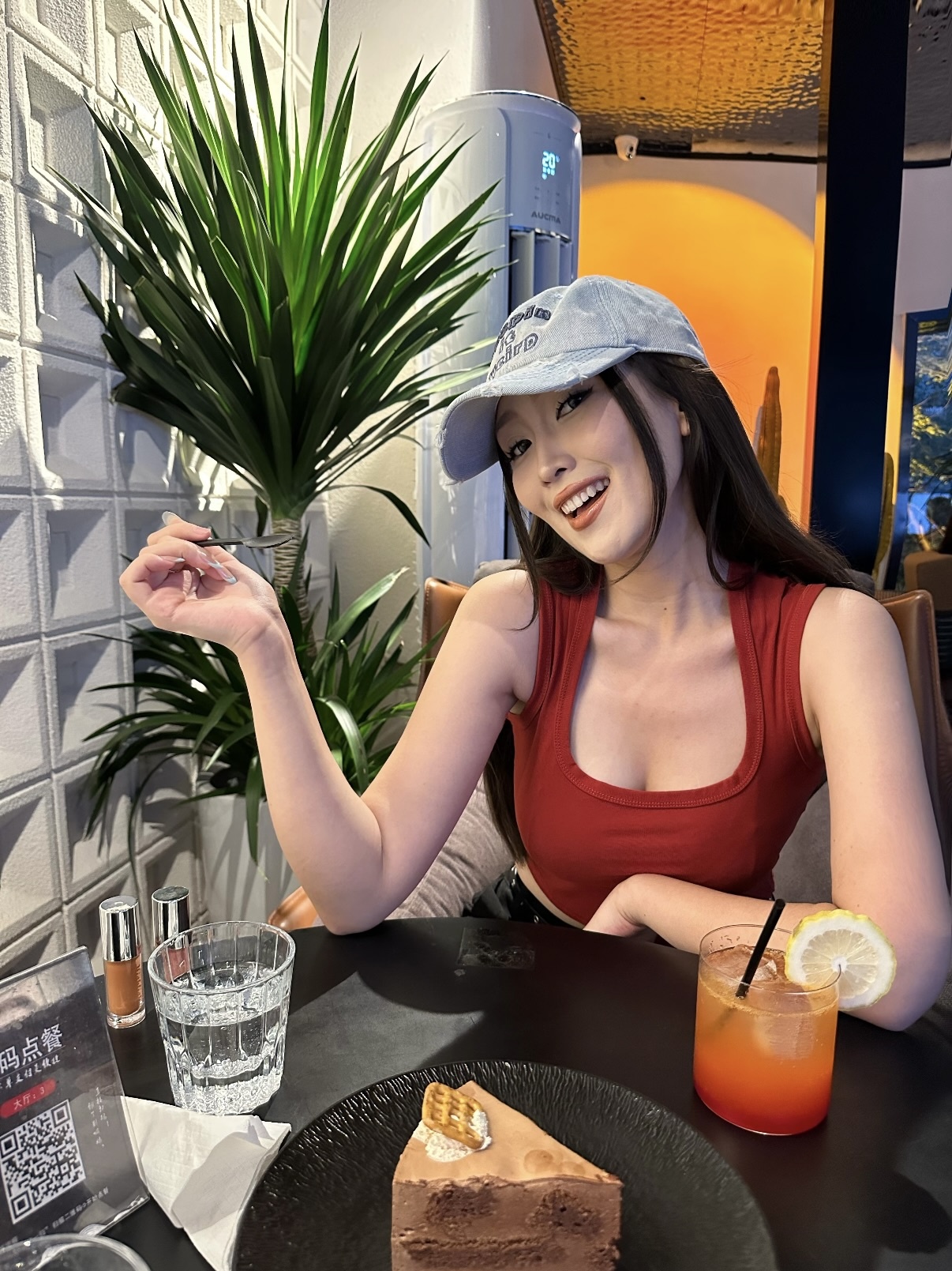 e20f50f7602d9e1bfa0af2bce6b358a7.jpg