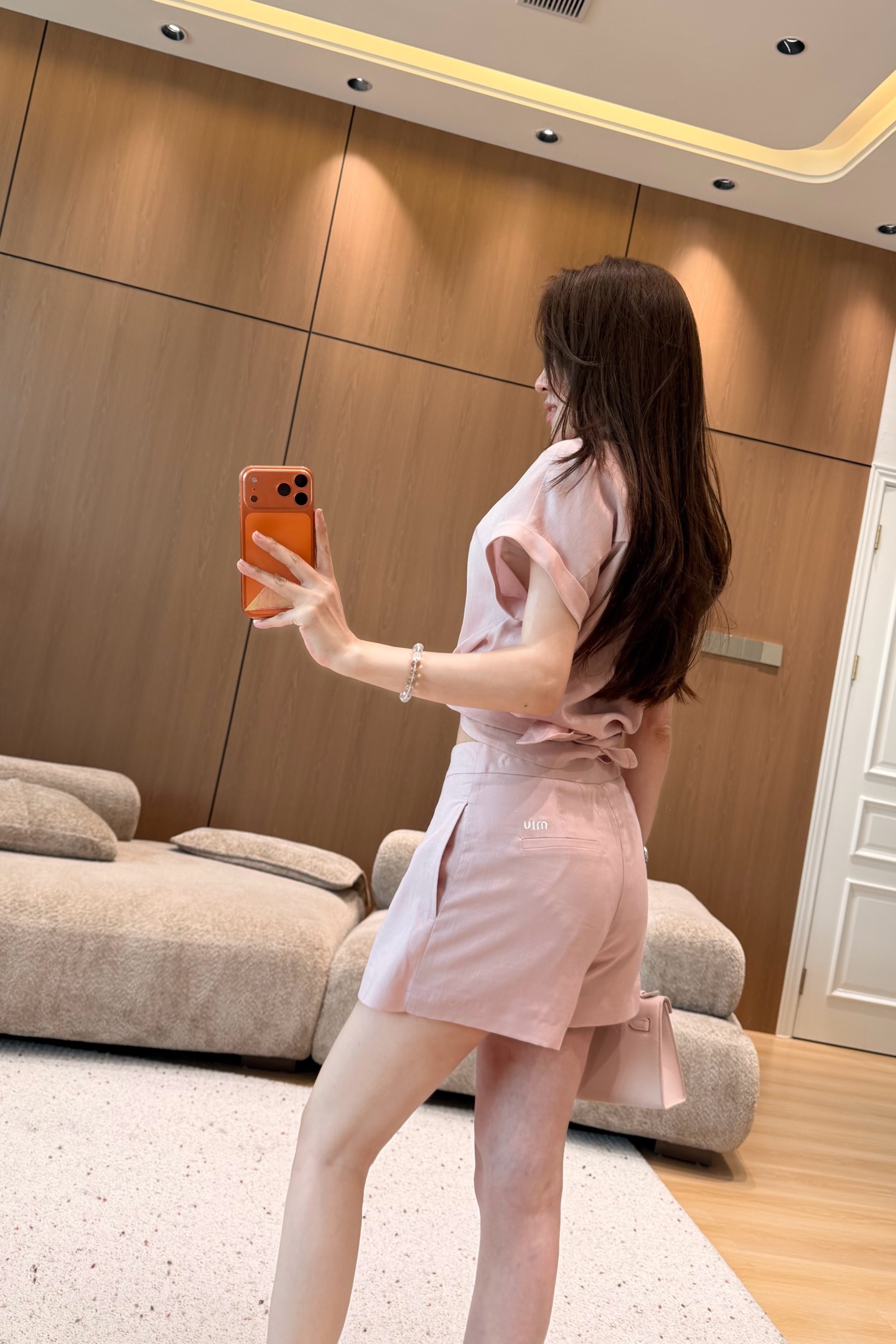 e9fdbcffb8bccd154c513e68d4ad3f33.jpg