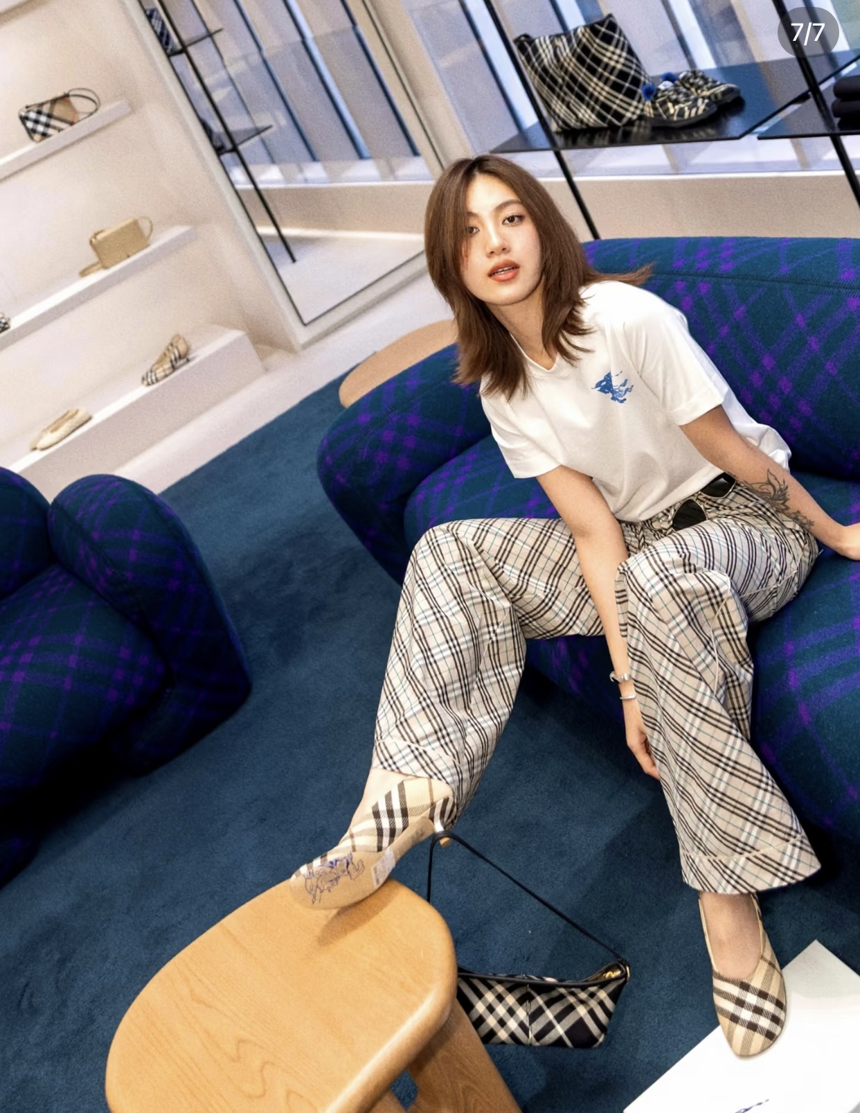 ed51b6b6025d45d3461d1aff06ca235b.jpg