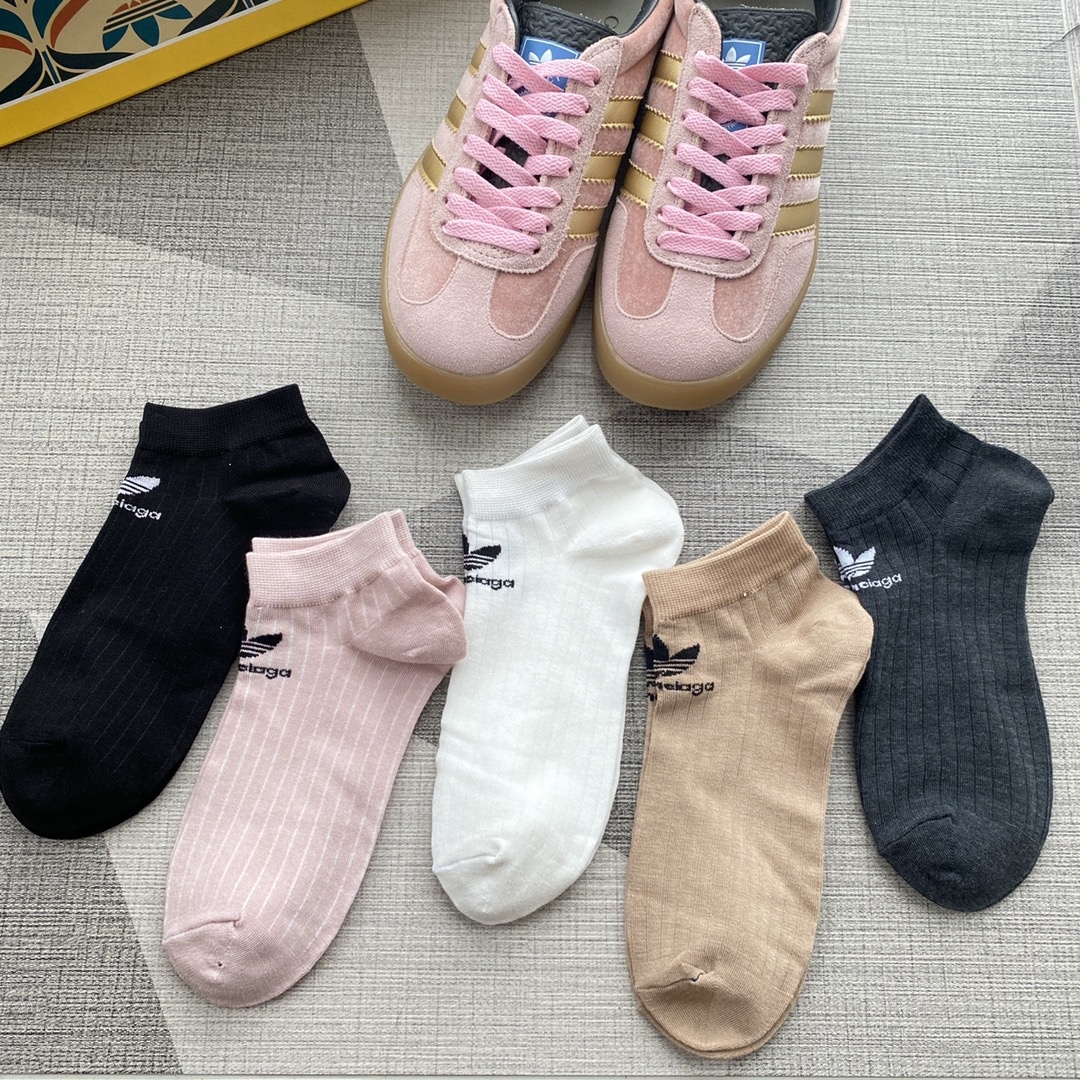 6f8db6023410487bed1ab53f847c0e32.jpg