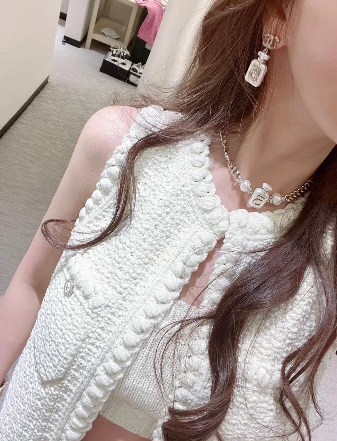 d15a1f0683d44f2aecad256f5b87e1bc.jpg