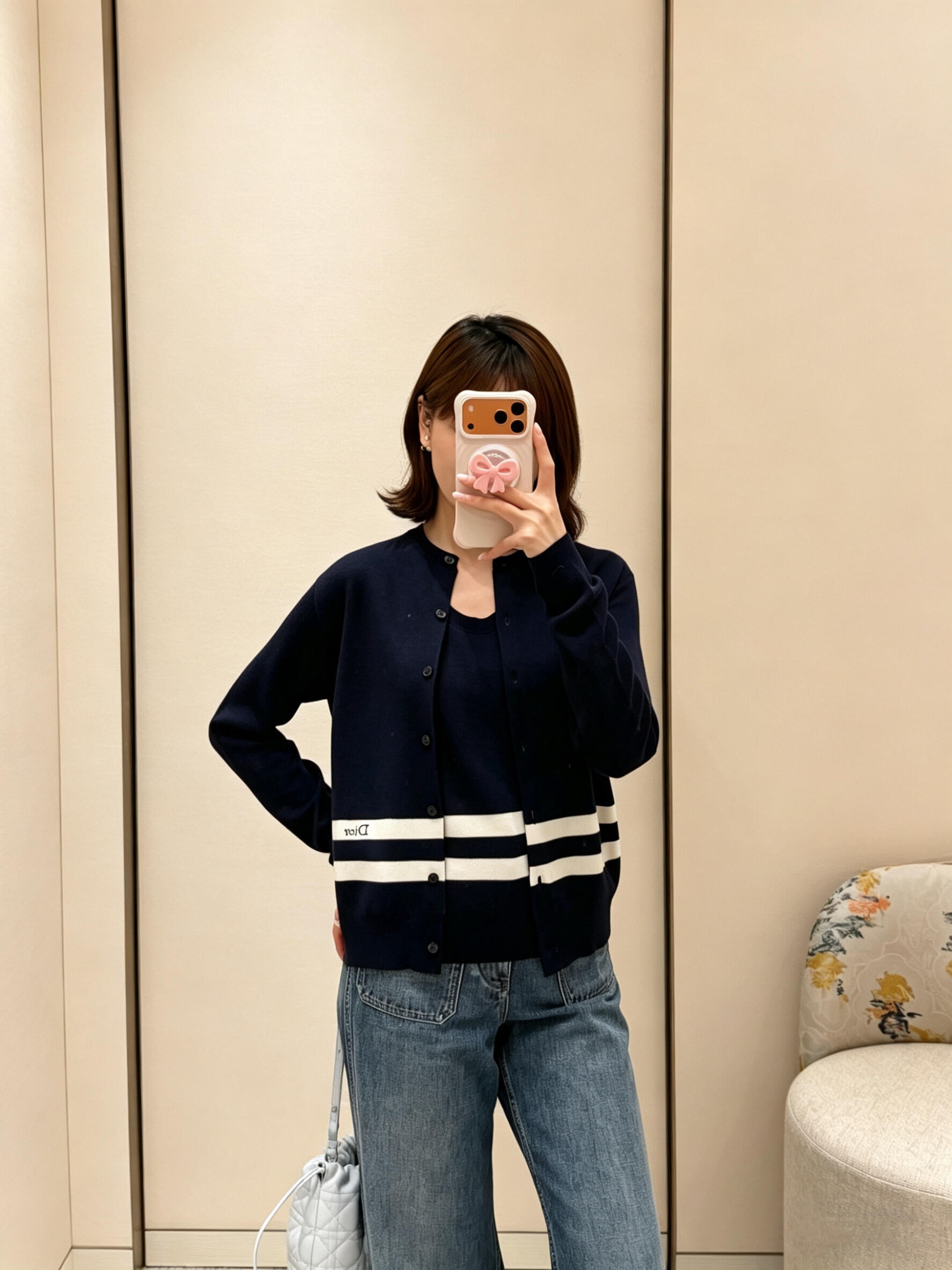 493c32d3e8104590afa59a81a31384fd.jpg