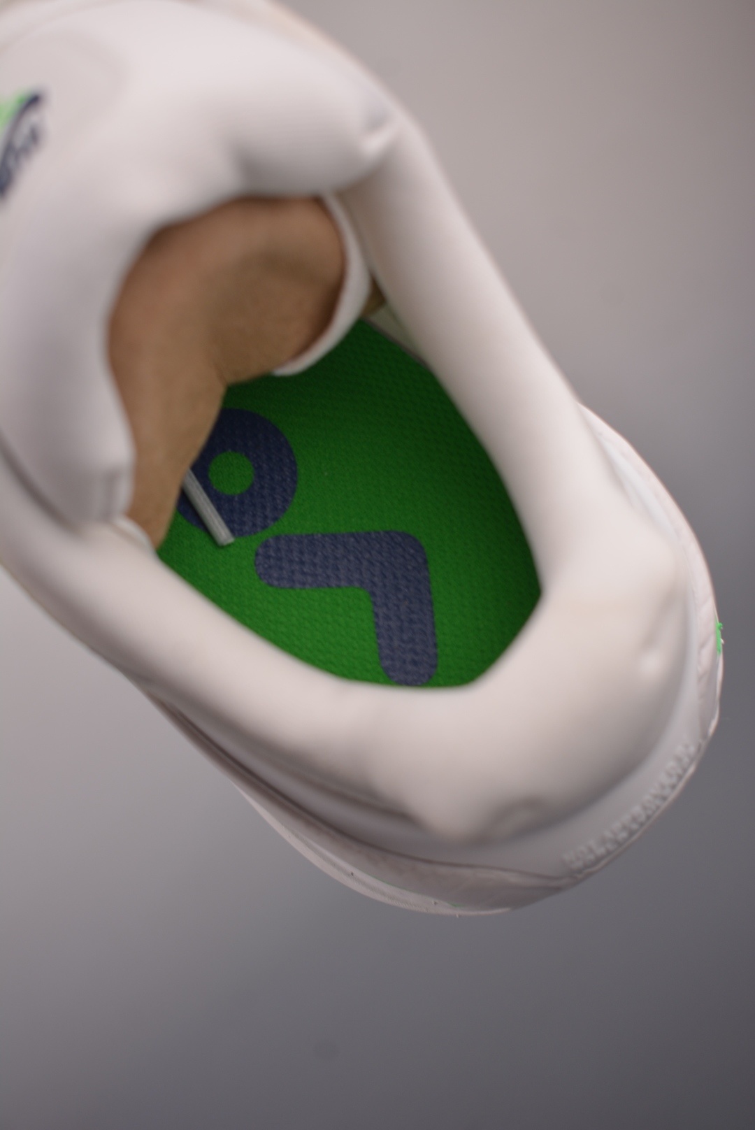 b62d2ab09aee43c6096f0442d7e28144.jpg