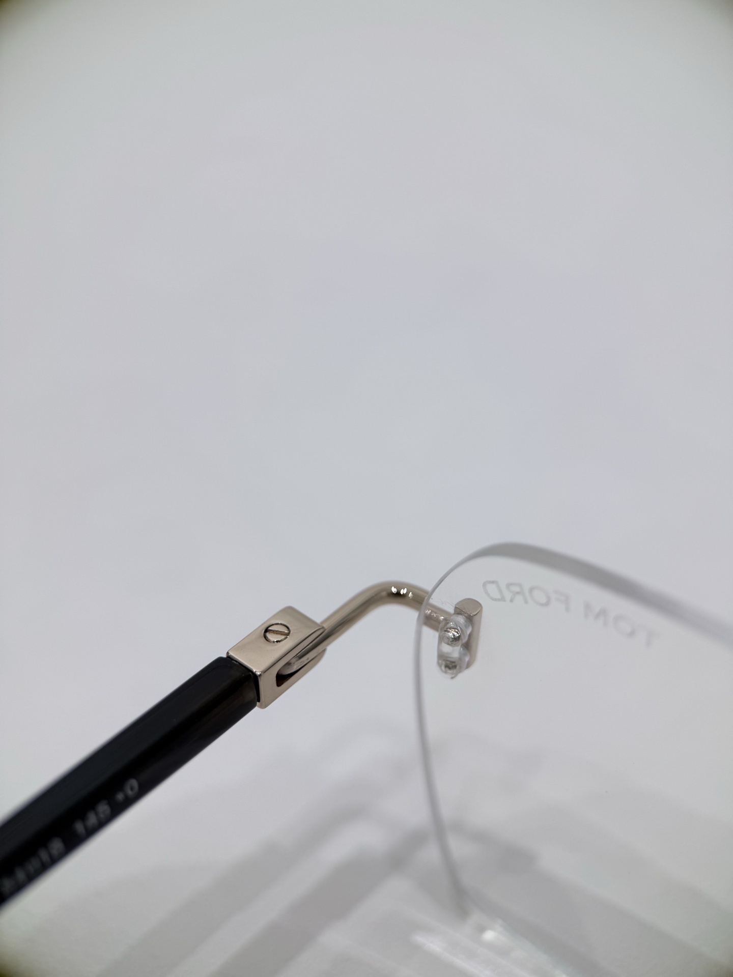 094a2d2c710e4cb6557bbe2037230f7e.jpg