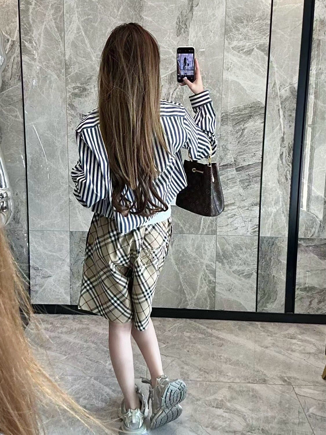 9e3730e26092d61795d8cb2a31b5c5c9.jpg