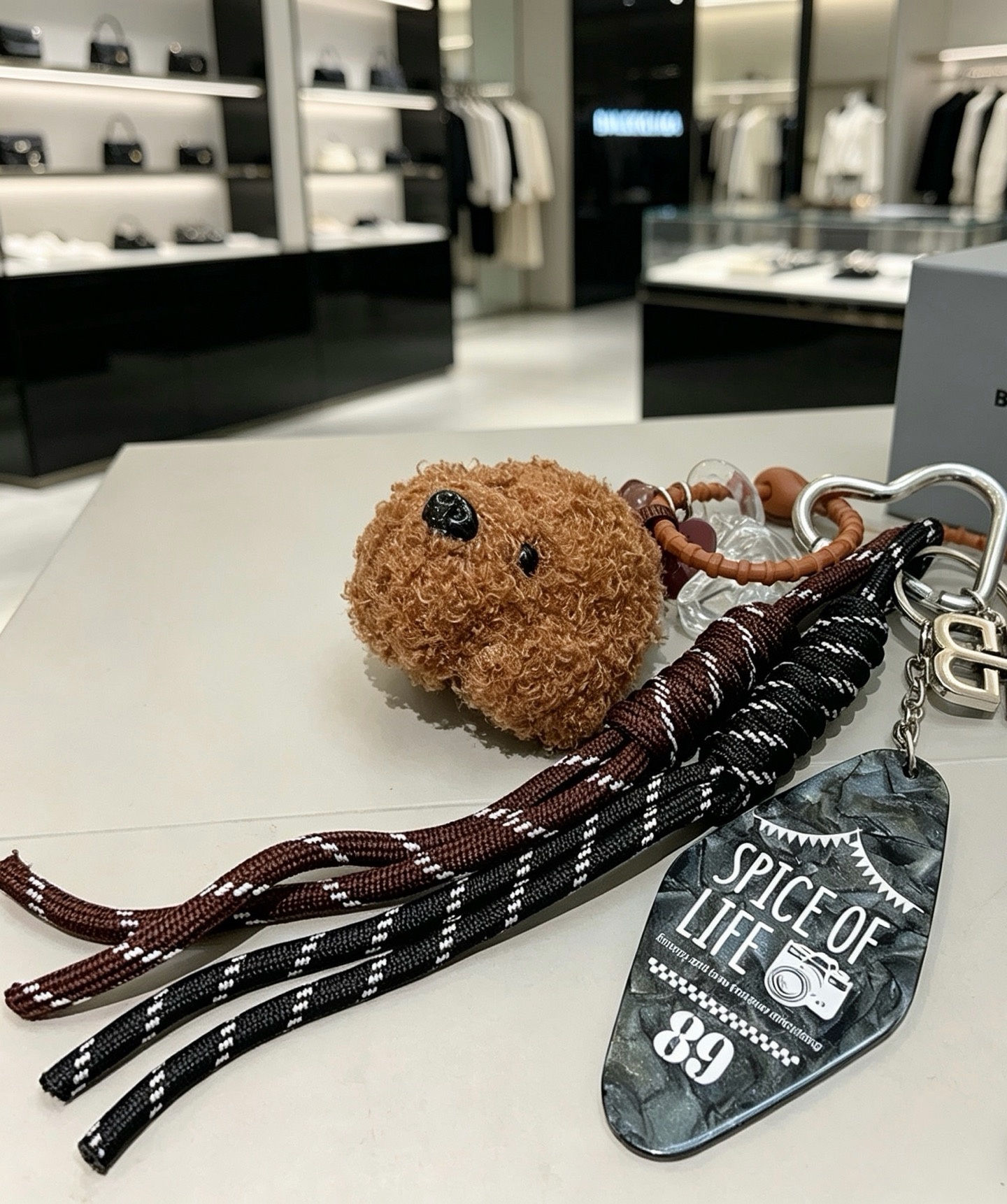 d23d27d7403f575373b0cc00d28f3f65.jpg