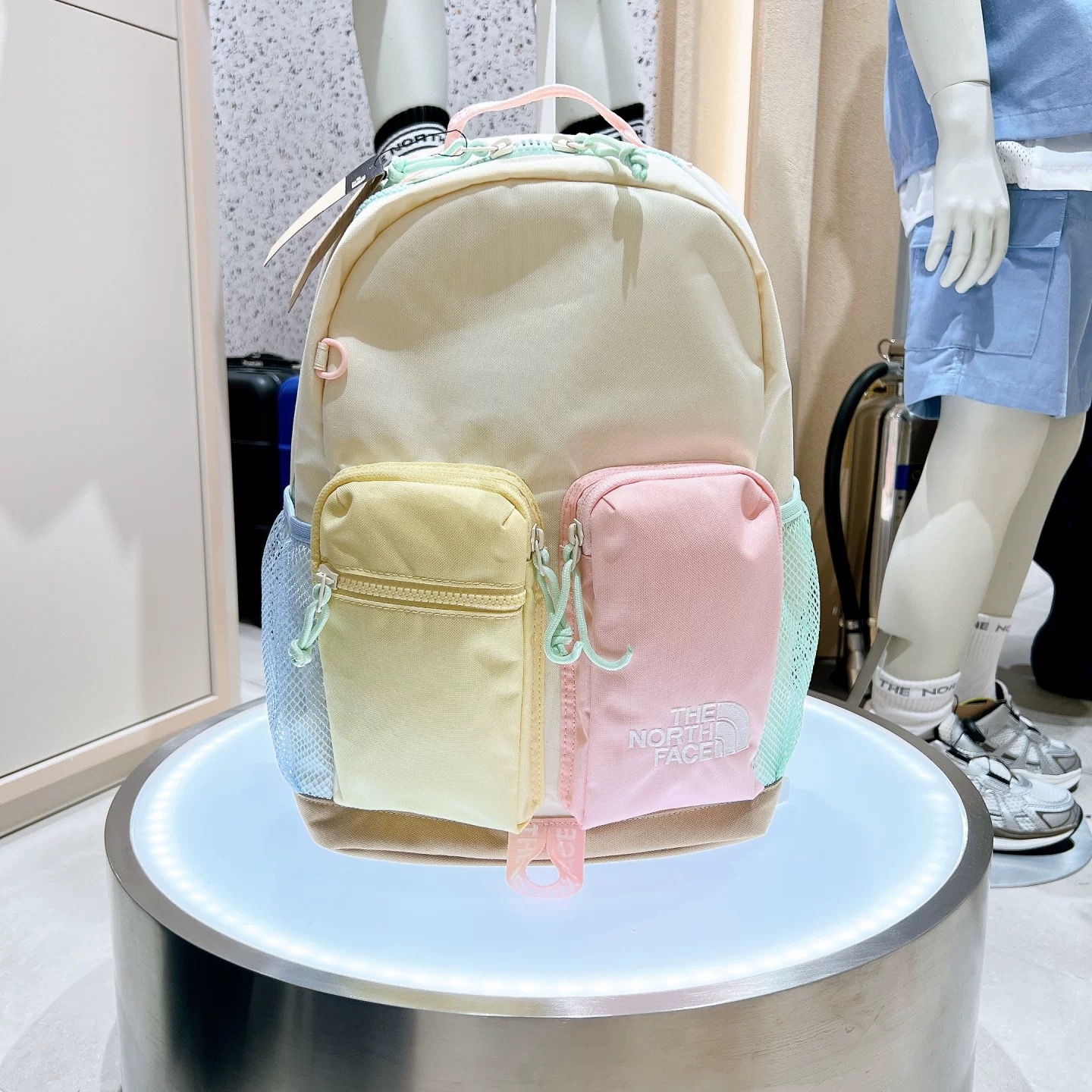 94cde90634ddb4c8274c18e50e1066db.jpg