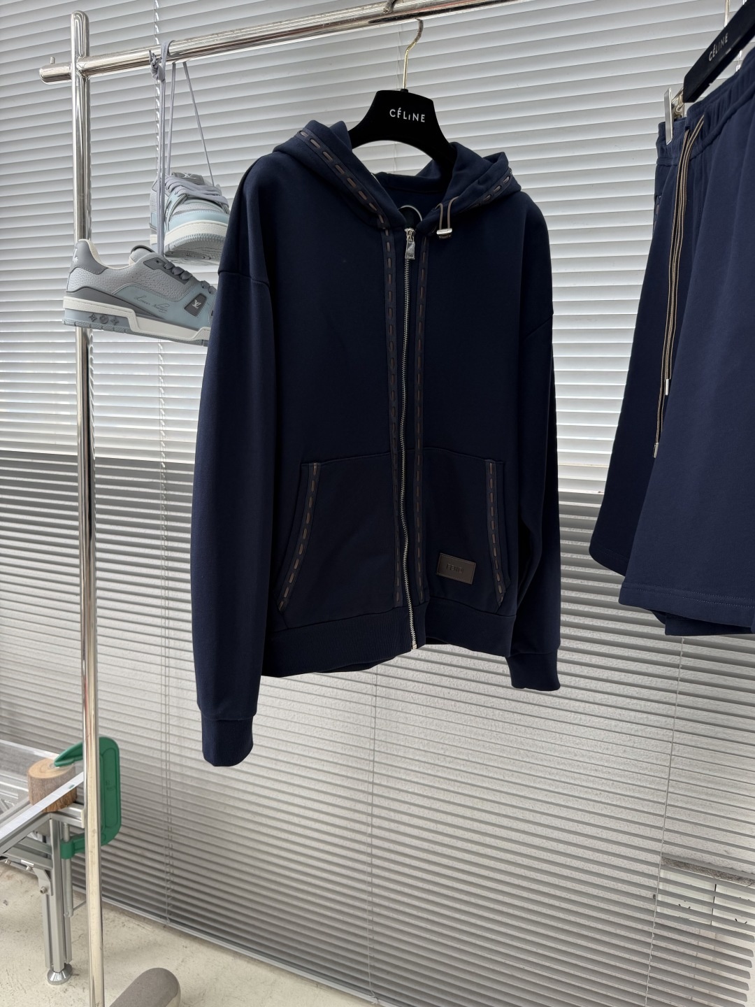 fe1a30fdabcc4db10626a7dd63cb11a4.jpg