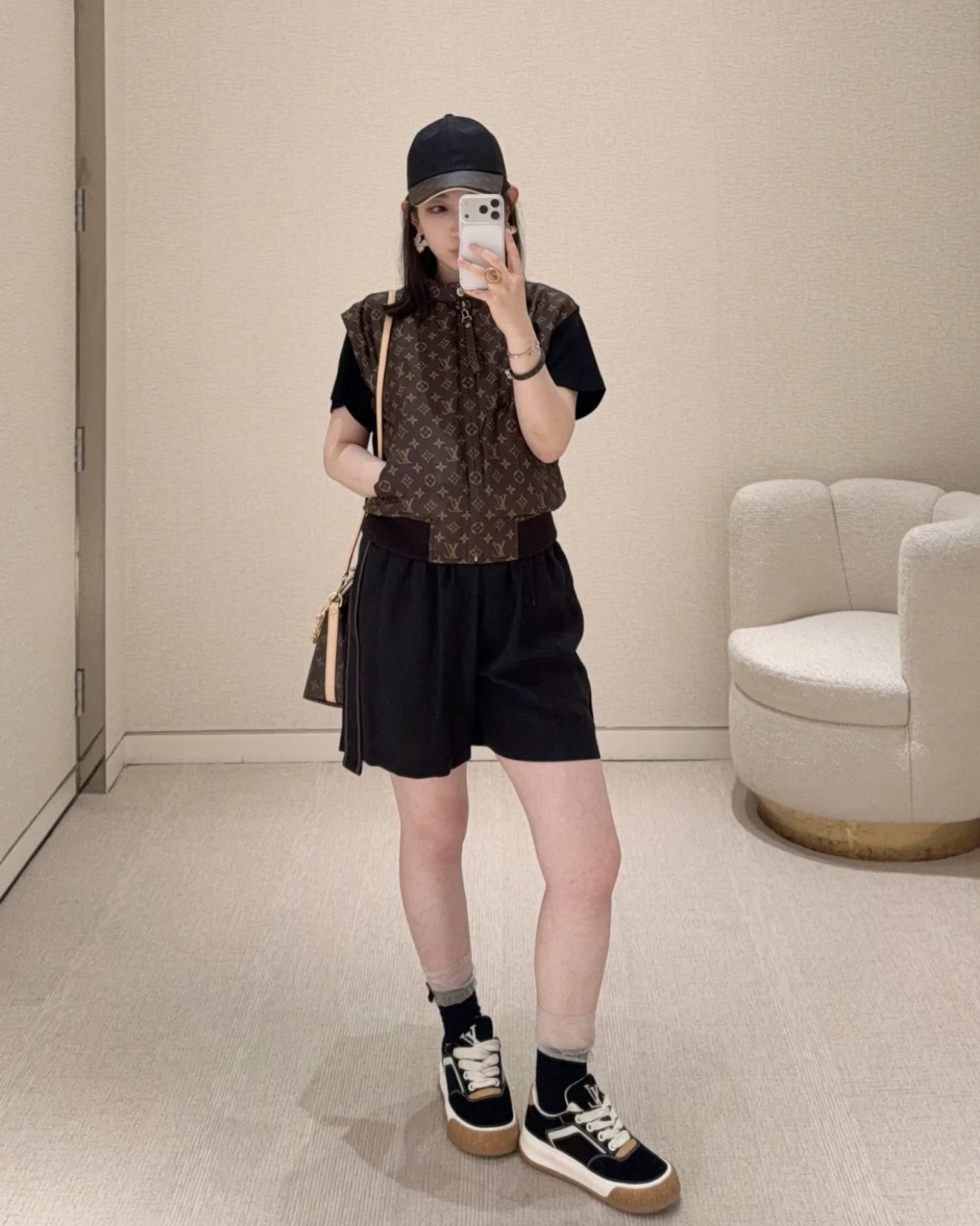 111712c6ddd71784cf0eedccf9151d3e.jpg