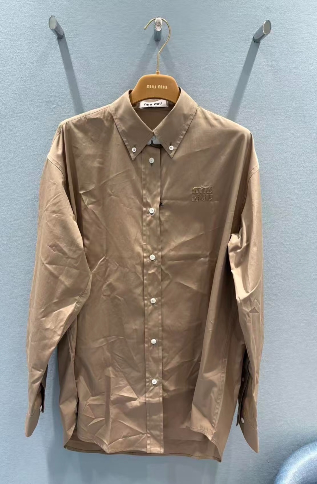 f21ac52b5572a6a3abee0fcca43cc160.jpg