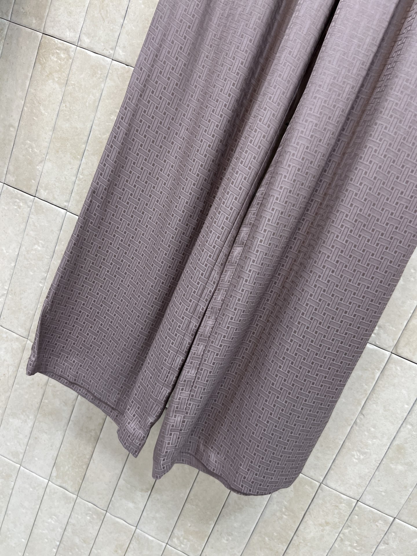 fe532a9f59500e4edea6aa73d77746ec.jpg