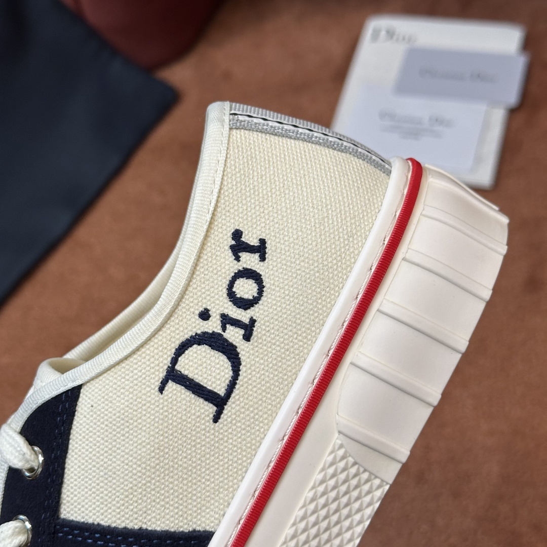 06dd3063bf0975fad3058c0a268db7bc.jpg