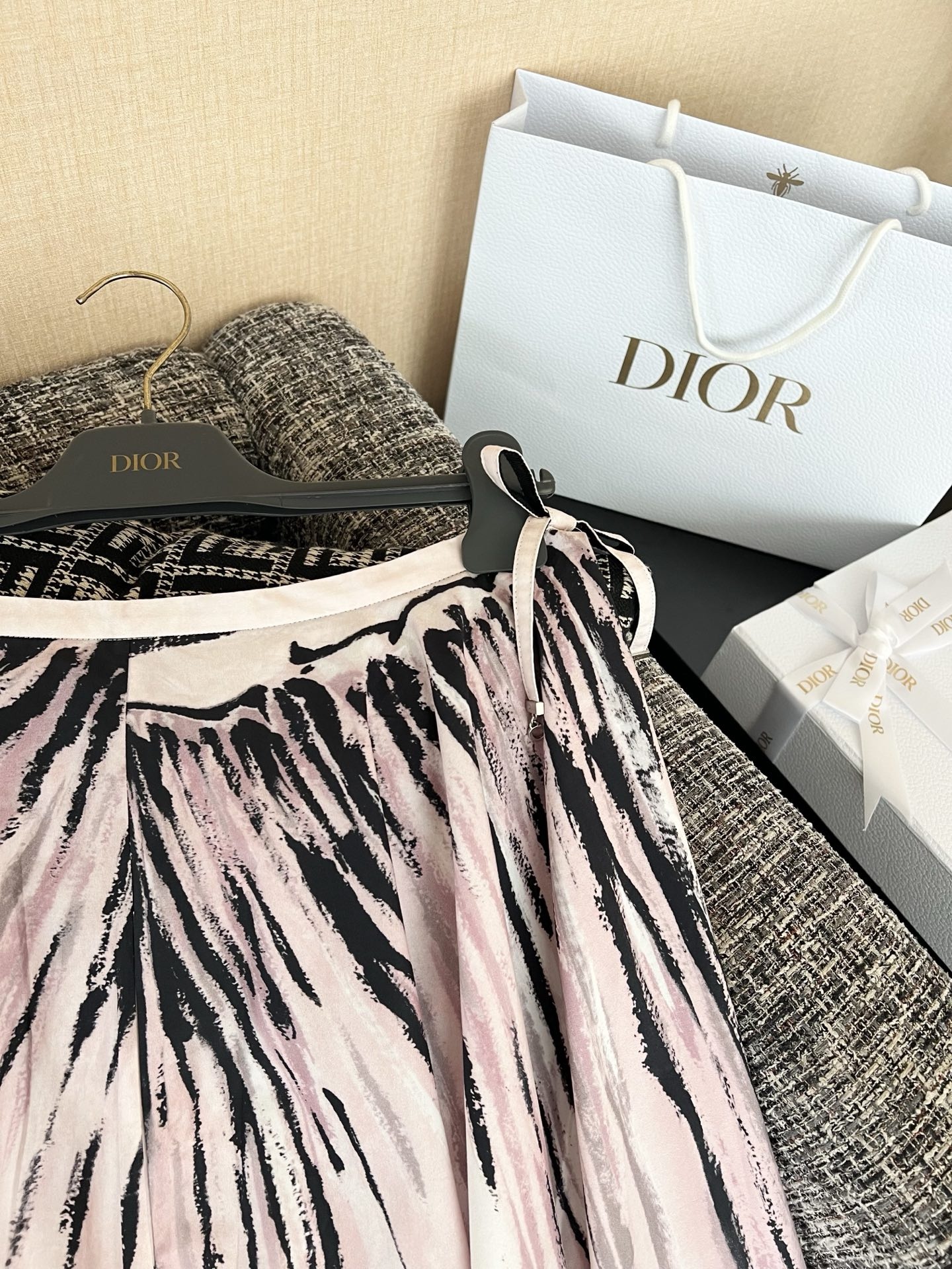 1a08615cc9545f32bbc72ebbf517d041.jpg