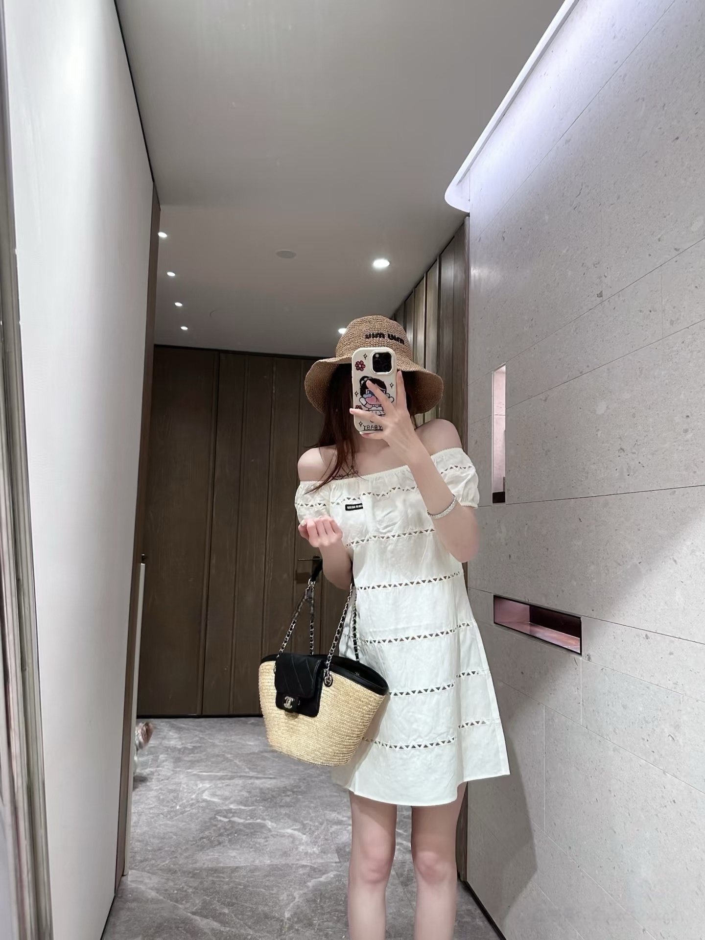 20e728e4fc64aab1a788f46ecdfe40a0.jpg