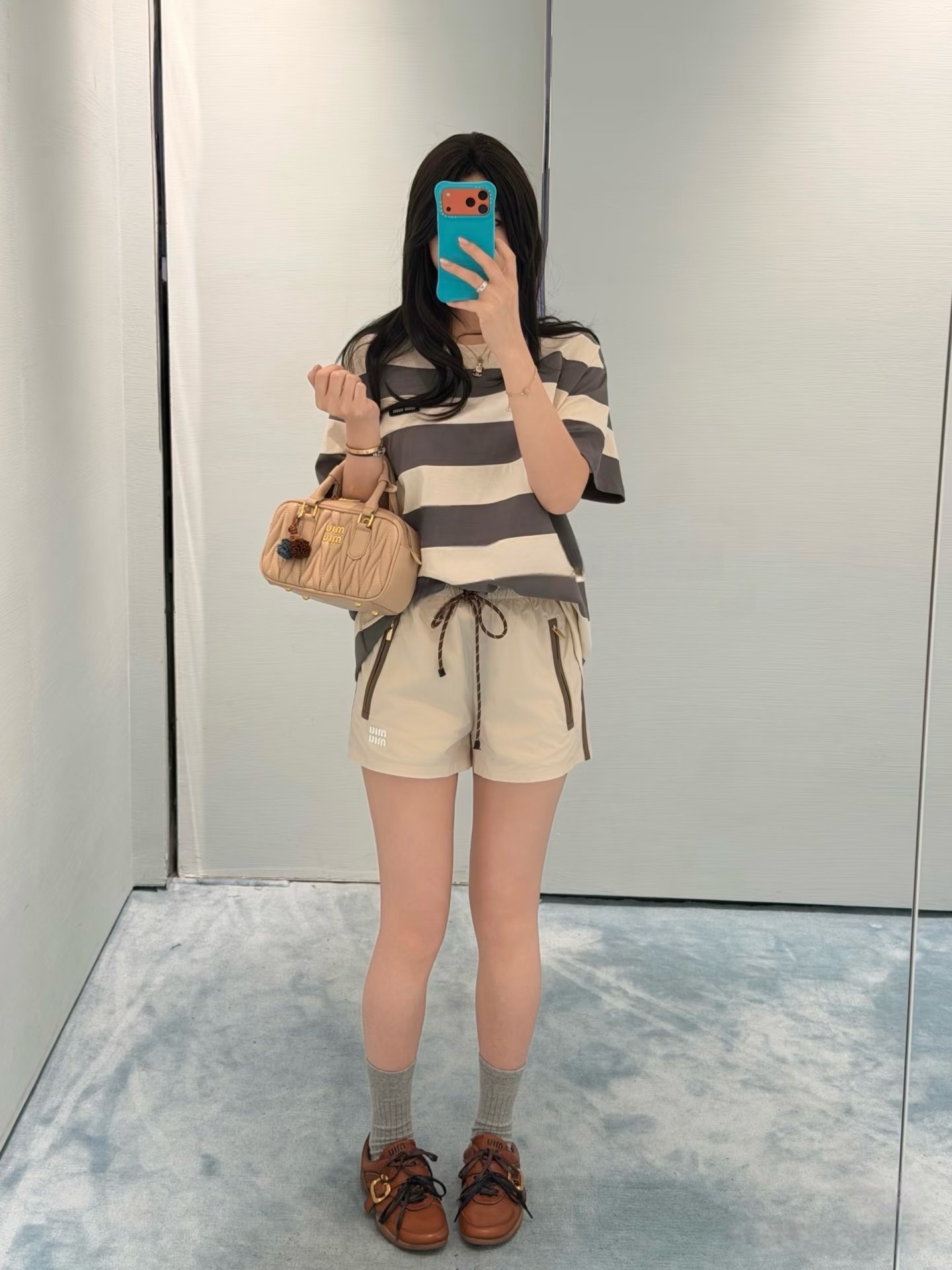 20ead54b6930a344bd503b0785a65ed2.jpg