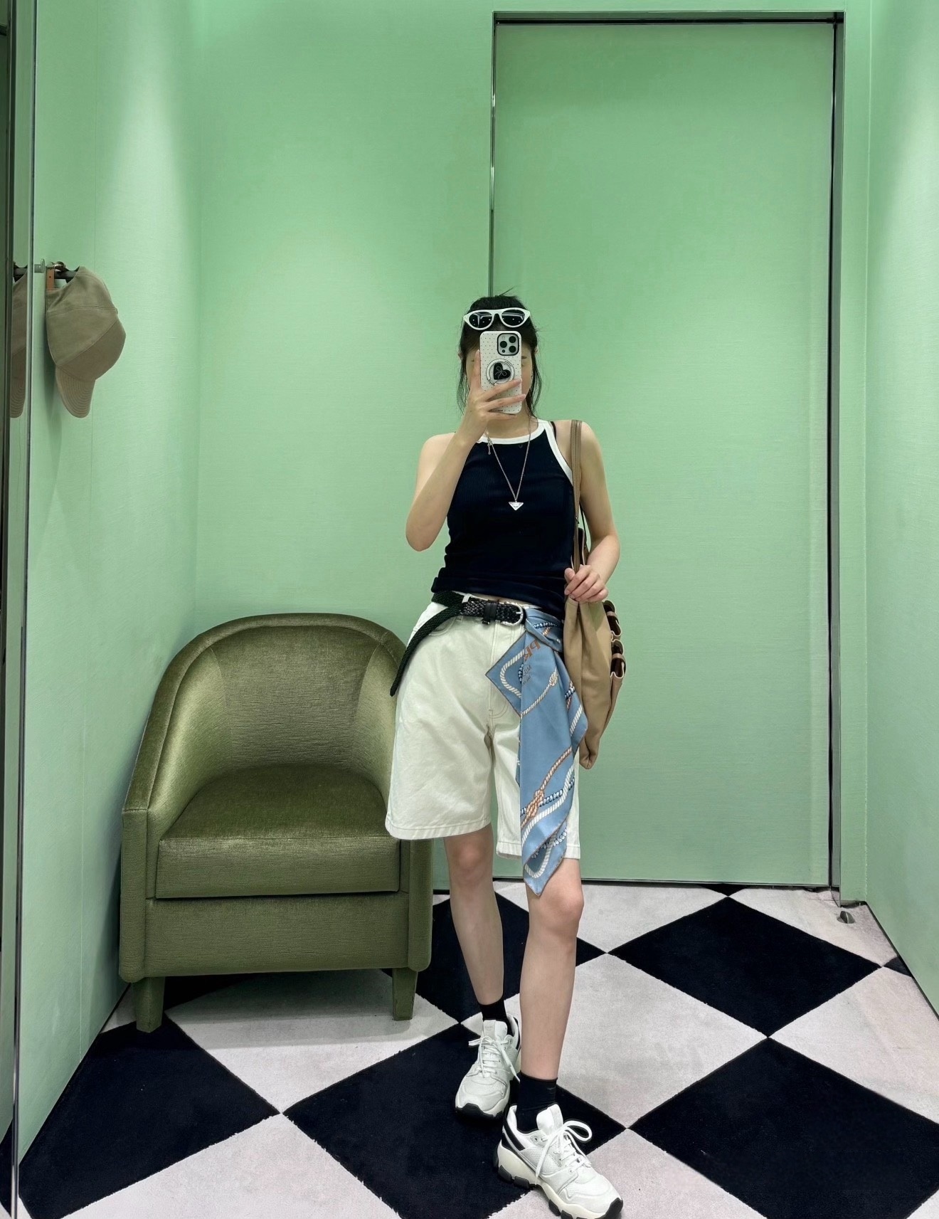 40733d96c77710a906f47b4df69cab32.jpg