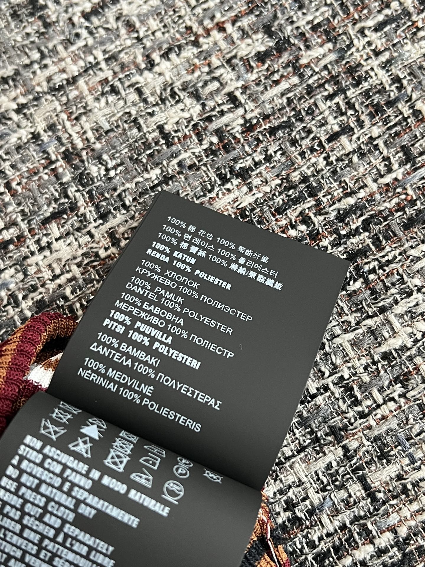 5d6403f890713916688375e95f05e4f6.jpg