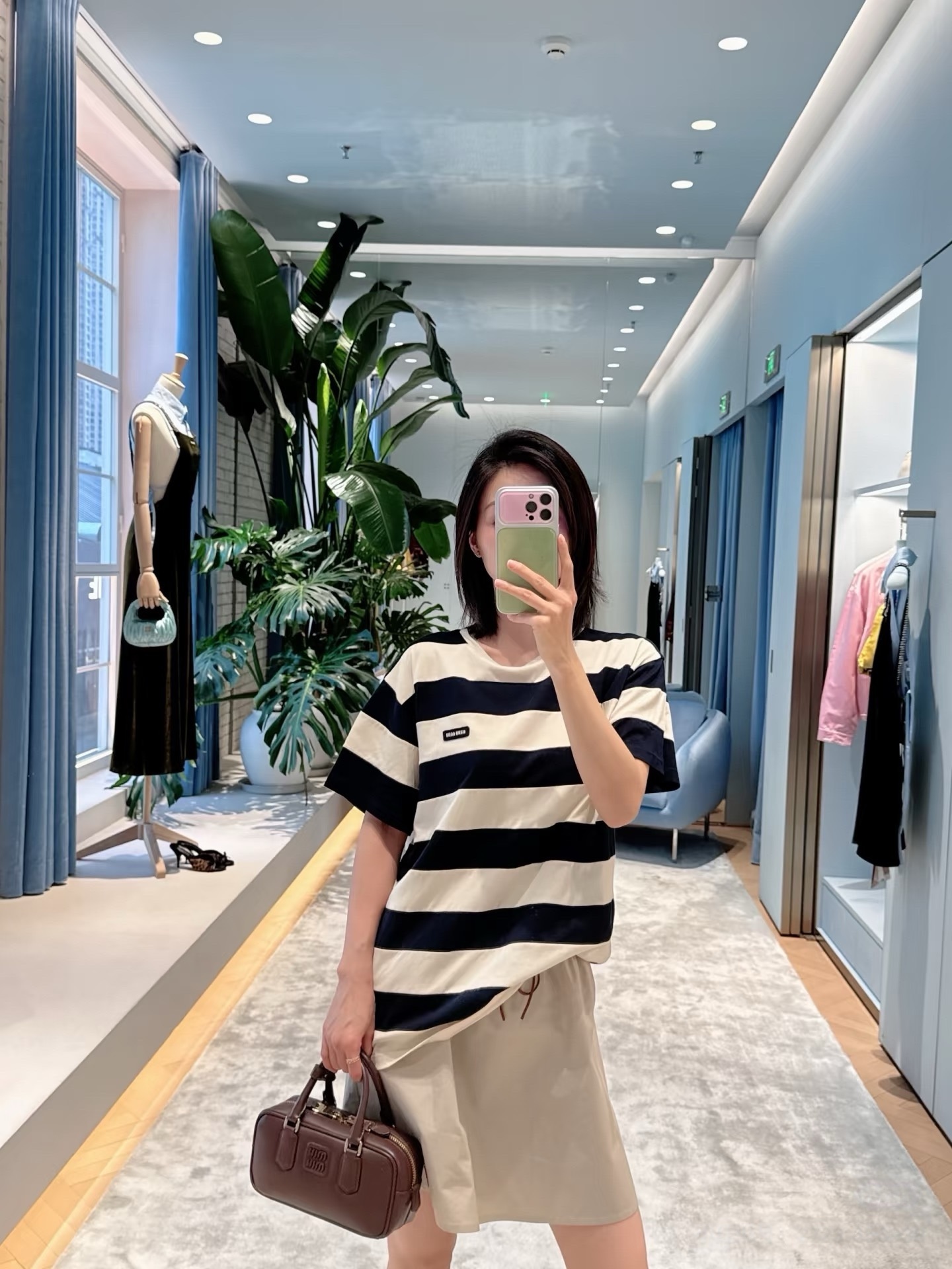 6ff1f0f5f1a452b96ef8f8864de54a23.jpg