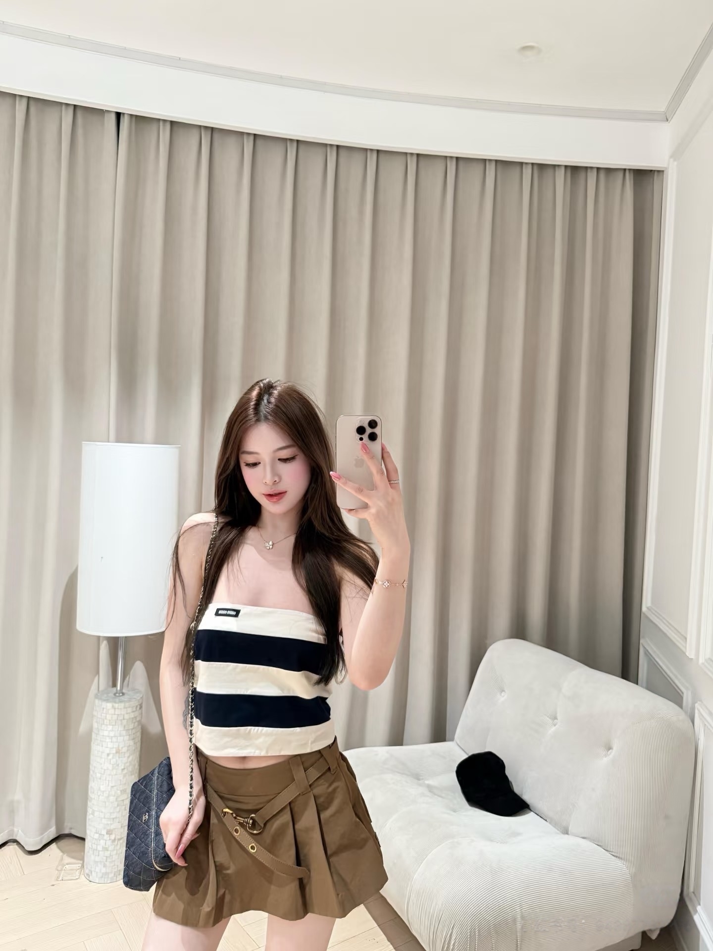 7bb75adfe9997d02a5a57ff025ff7deb.jpg