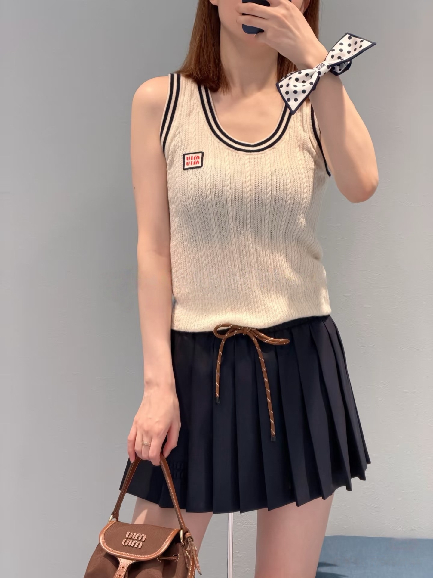 a285aaeff675722a35da60bace875202.jpg