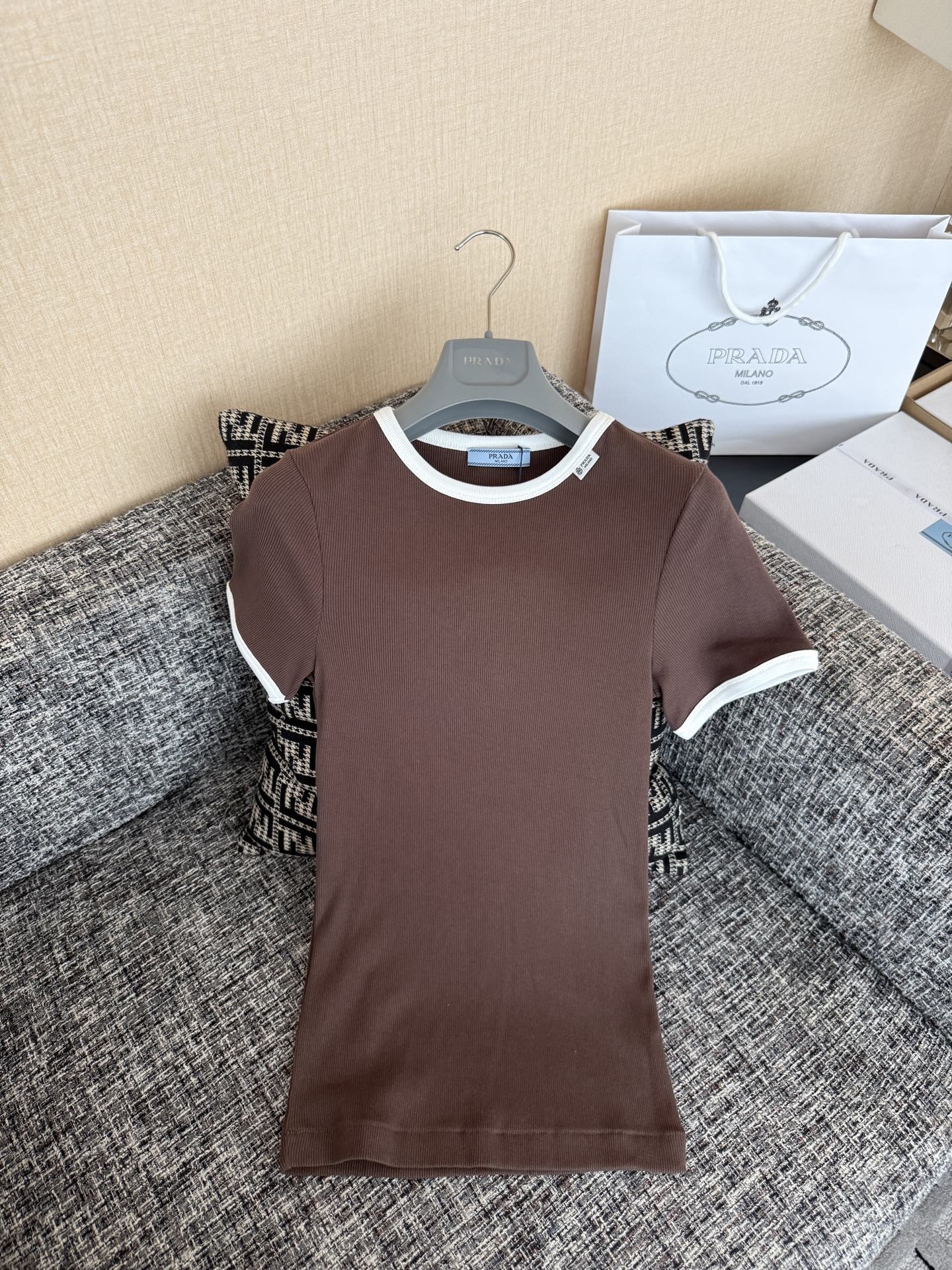 aab9e622d7cd7765e8241ab52b6ba730.jpg