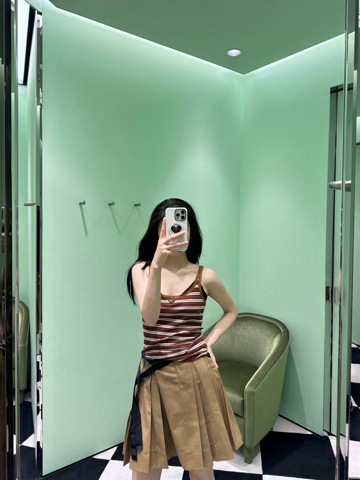 b4ec3374798f8fb2c2ab882da47c1f6e.jpg
