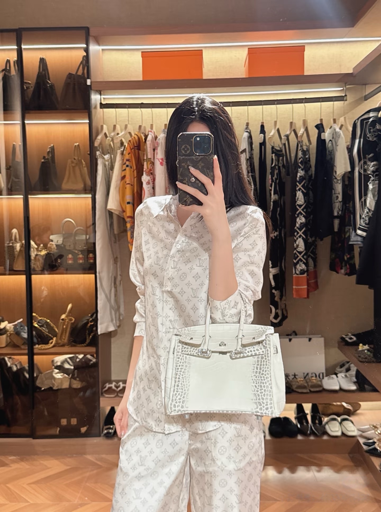 ca2ff0cf665172e6af4d3125cd93a3c6.jpg