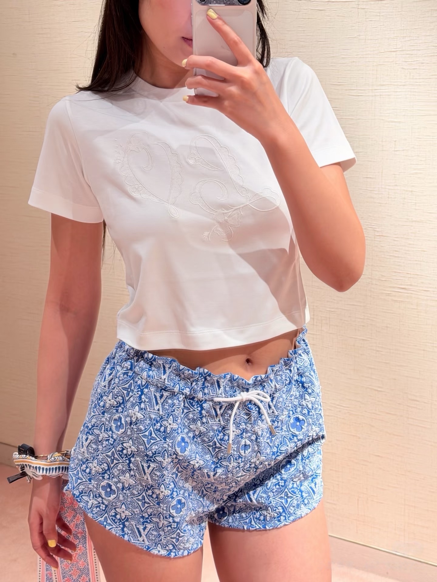 cfdc71b66cc8efe3a7fe8286aa7132b7.jpg
