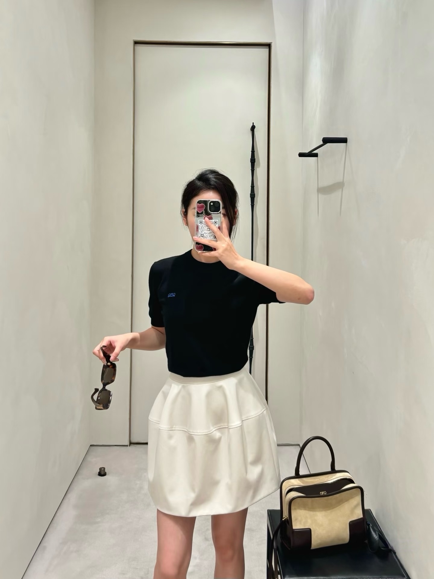 dd6a5a4b471b6a21755784947b0c757f.jpg