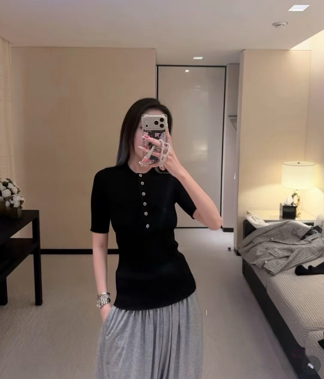 e5424d7afe30e6a20936c897b3e9a73f.jpg