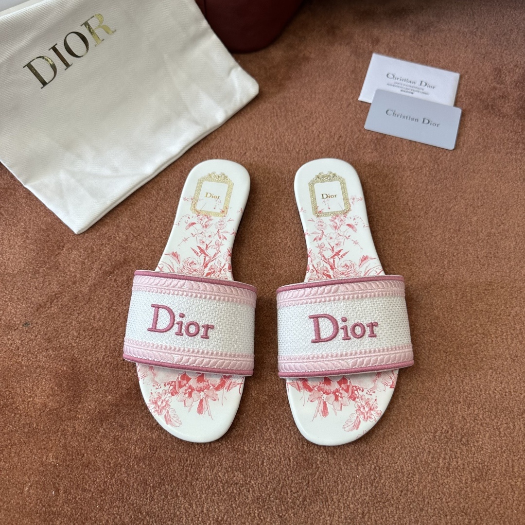 05c9570cc7027f36f09c26c52ab44553.jpg