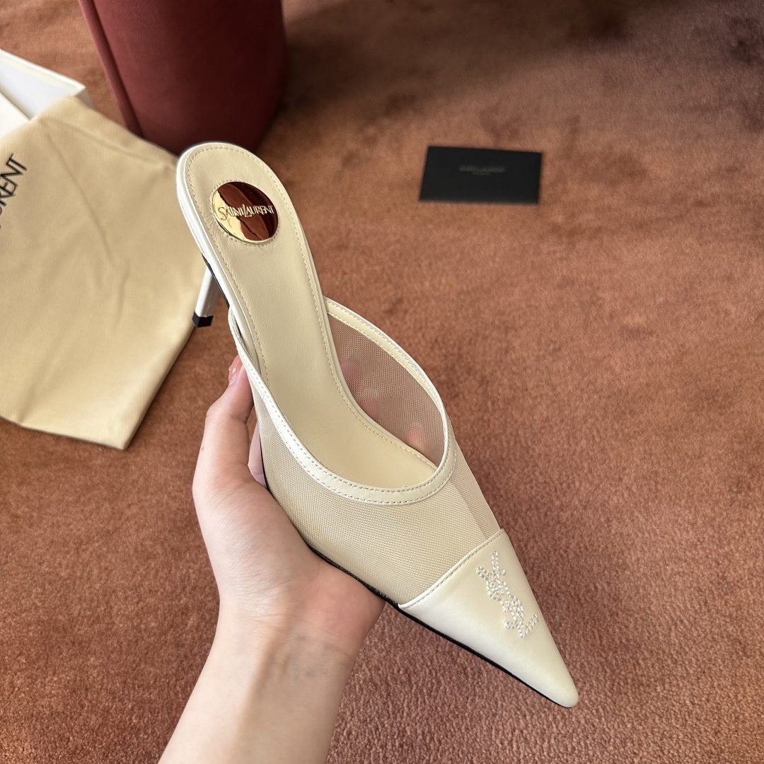 aaeb6f402efd9c25f1a95a45ba24fb88.jpg