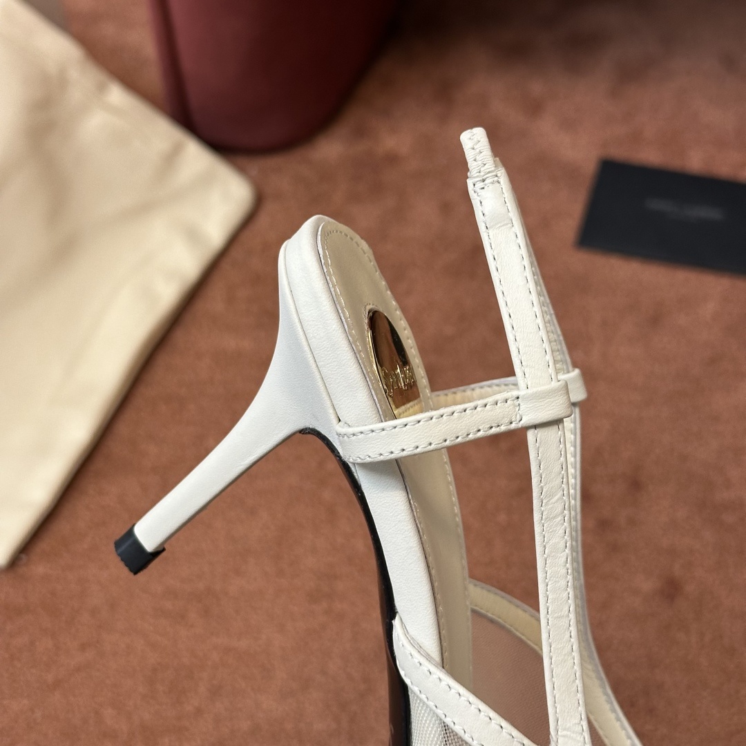 ba39aed679372f4fcee3ba3e02679f88.jpg