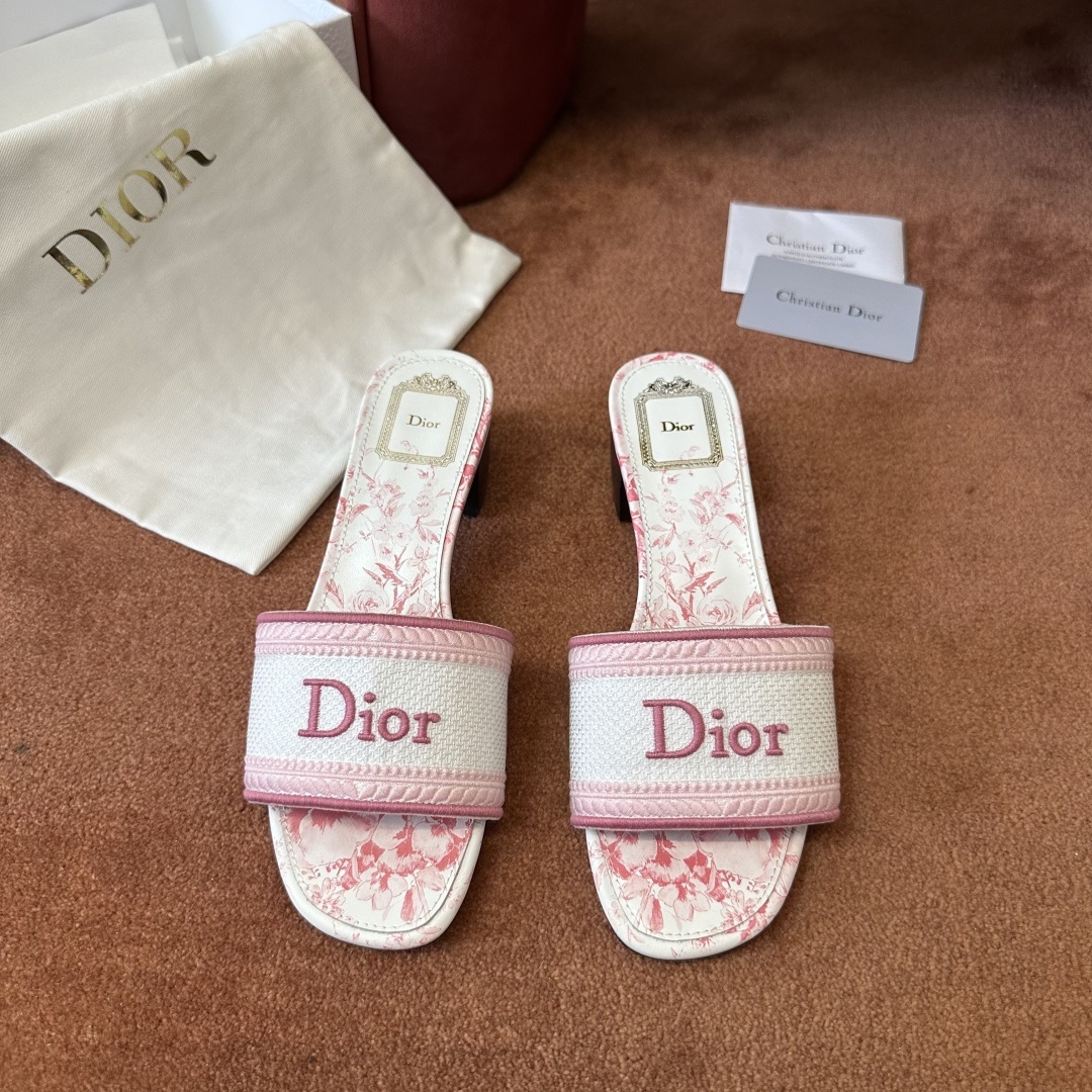 e526ebbd28f417c3251bc447356ca390.jpg