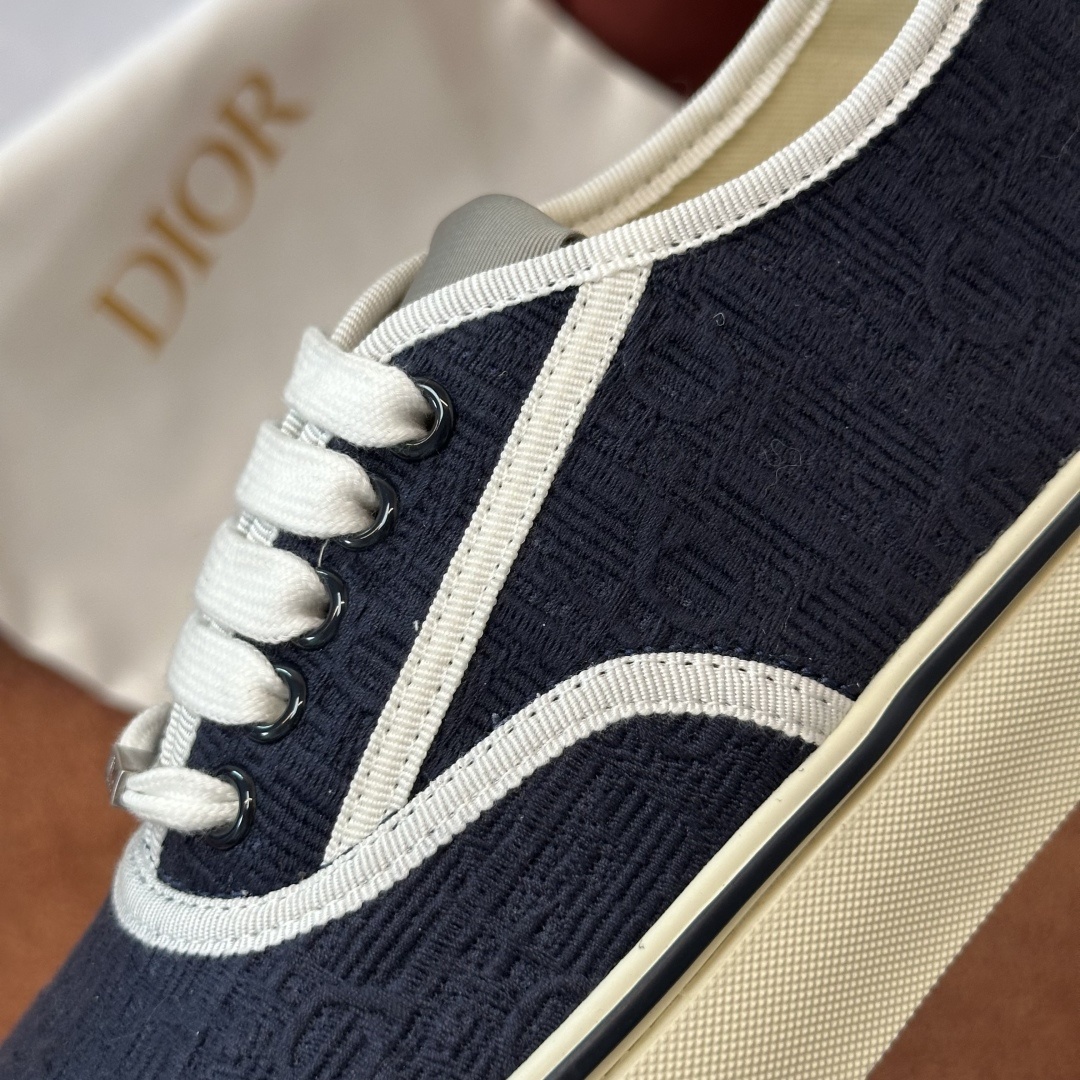 ec6dfad8b683da9910bdcba7a1d65a96.jpg