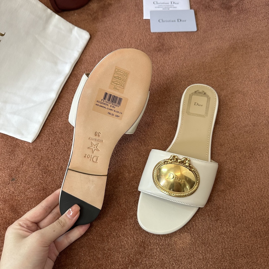 edc66d0f95b3a38fc361ff9de1139074.jpg