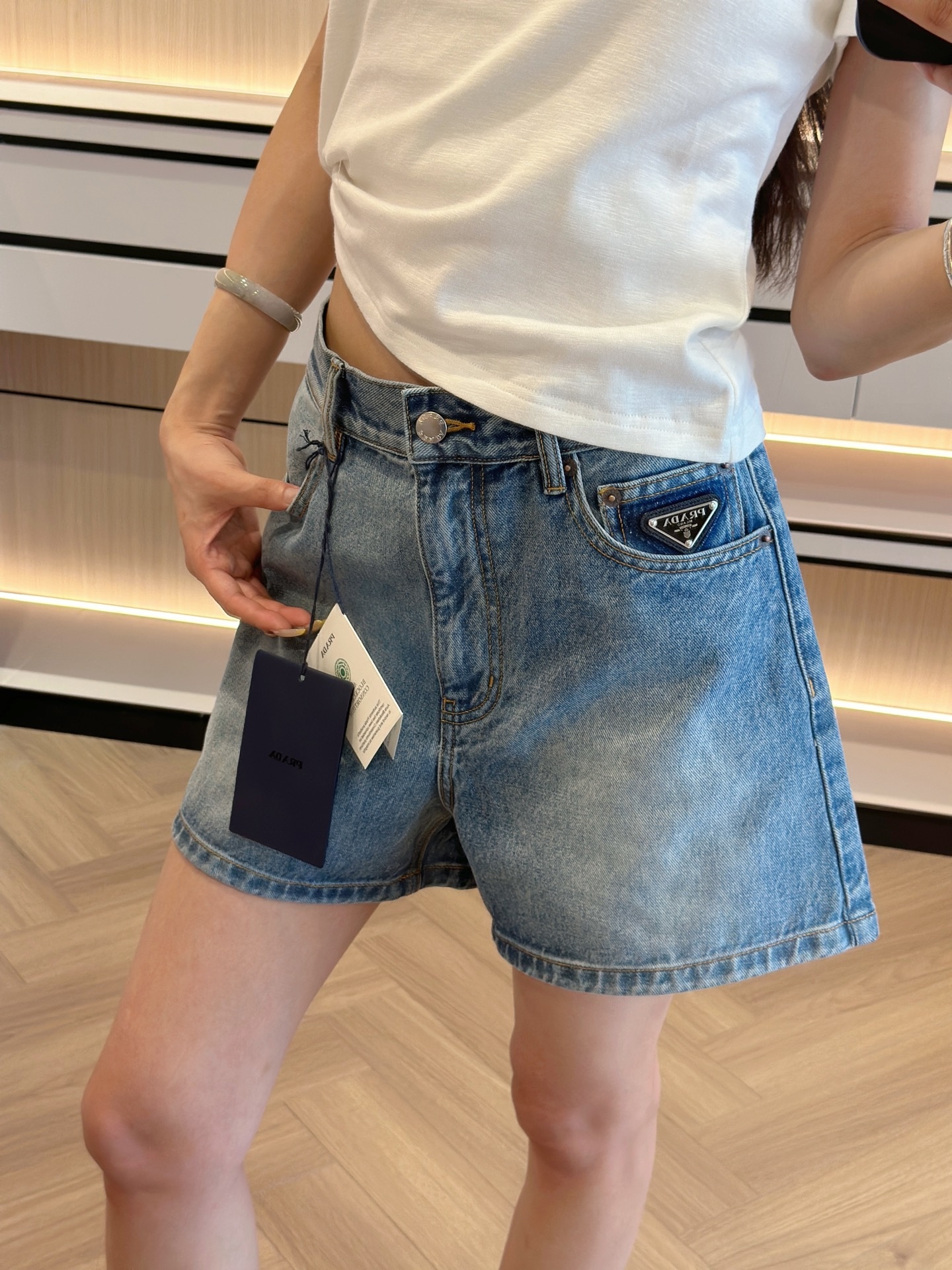 0ffe639e74f8007dd93f70af0e6eb49a.jpg