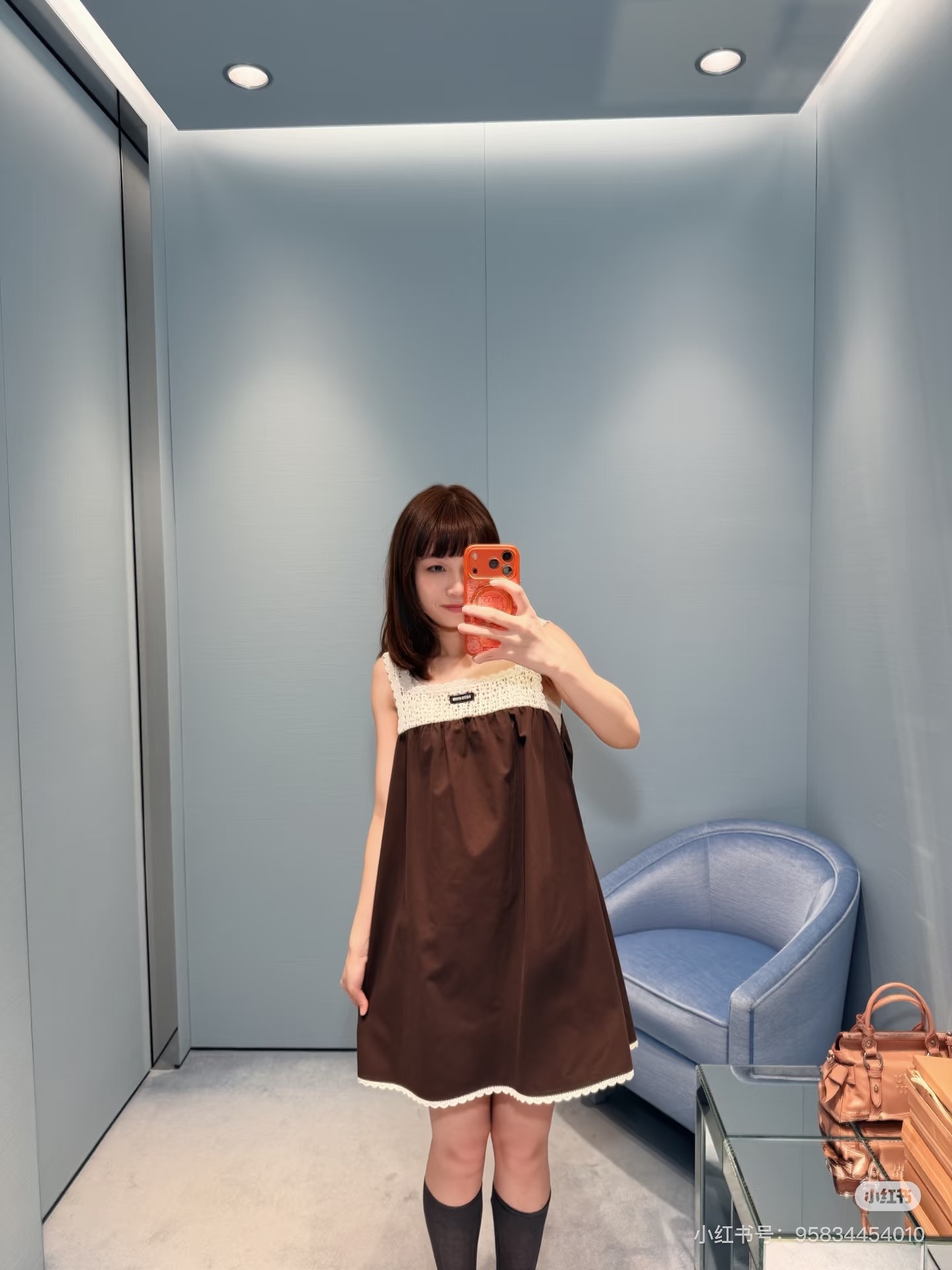 1ef6a7d9d9f6ab077dc1251774aea8a7.jpg