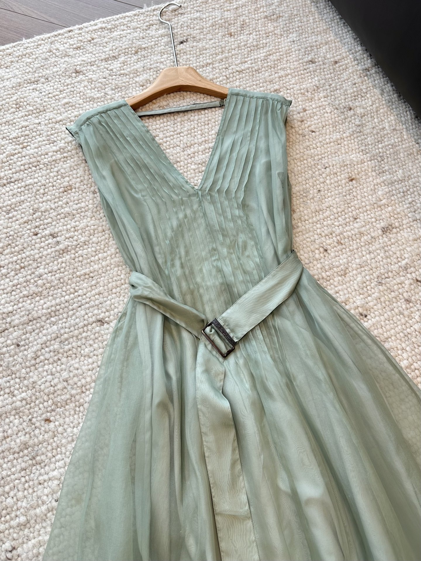 4ea875f16aff99ac2b6884cce8ea81dc.jpg