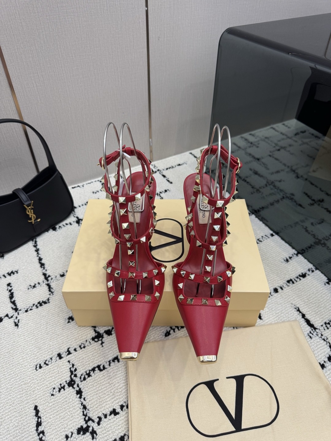 c65a3e682fadafbfd270bfd918399928.jpg